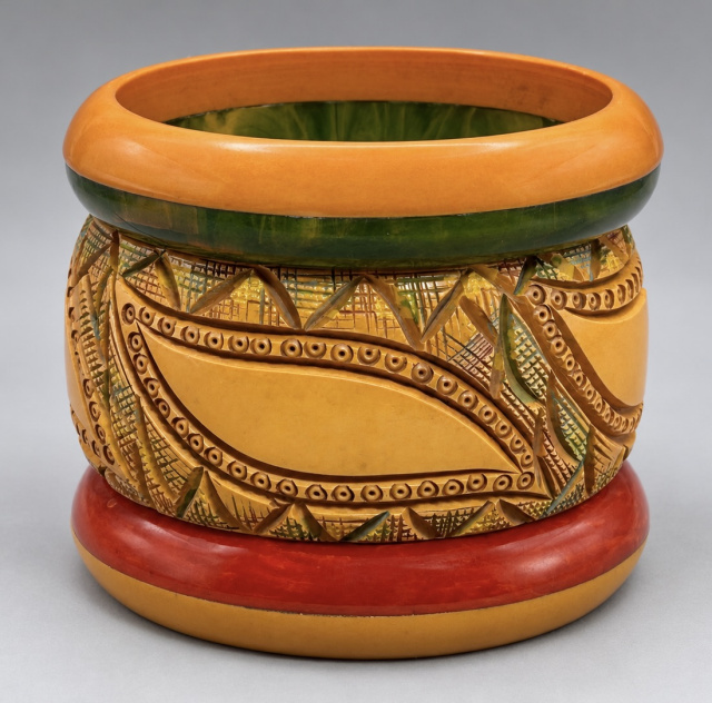 BB527 wide carved and handpainted plus pair 5/8" laminate bakelite bangles